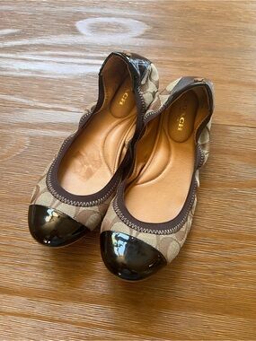 Coach Tan Signature Canvas Ballet Flats with Brown Patent Cap Toe